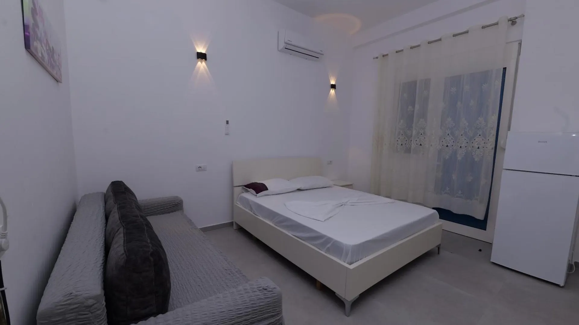 Elena'S Apartments In Golem Beach 알바니아