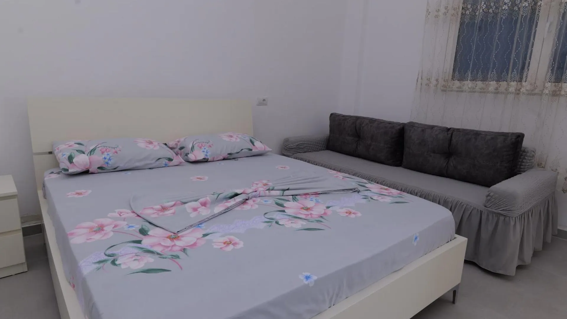 Elena'S Apartments In Golem Beach 알바니아