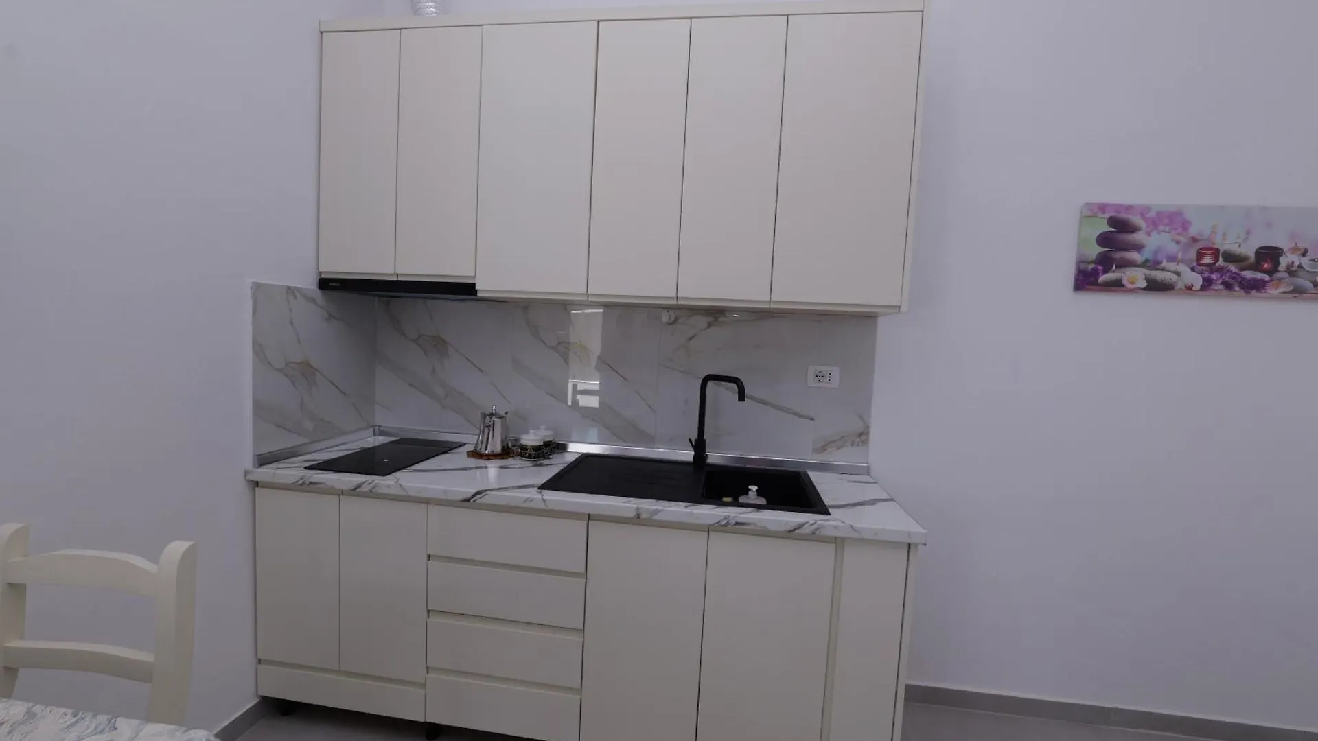 Elena'S Apartments In Golem Beach  골렘